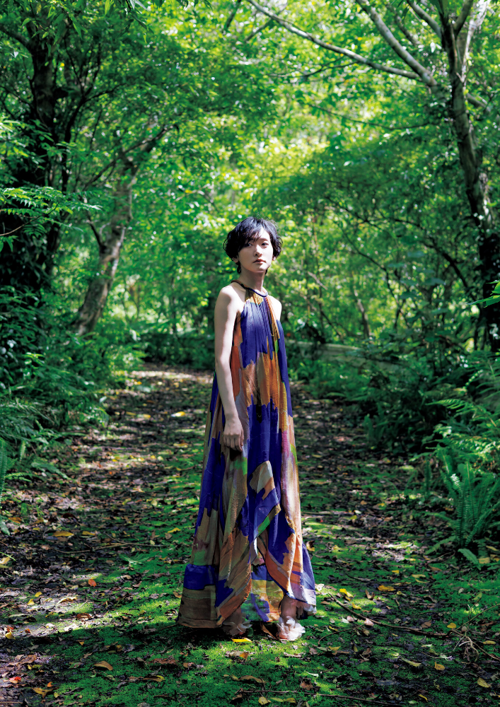 生駒里奈 写真集 『 ルリカケス 』_sample  エロ画像36